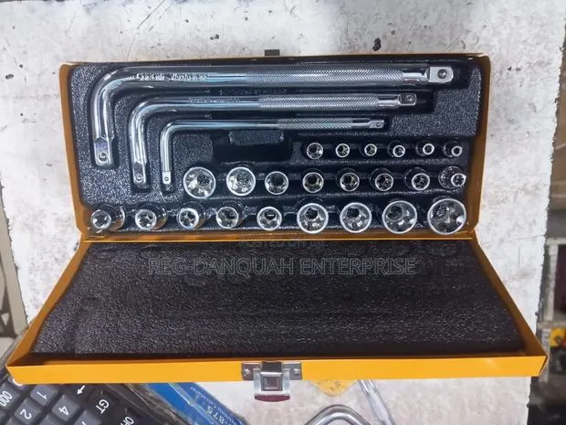 26 Pieces 1/4,3/8 1/2 Drive E-Socket Set · Photo 1