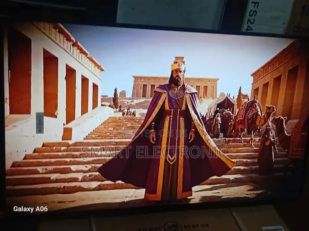 Samsung 43” Smart Television With Stunning Picture Quality · Photo 1