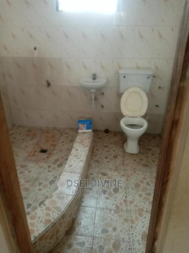 3bdrm Apartment in Datus, Dansoman for Rent · Photo 3