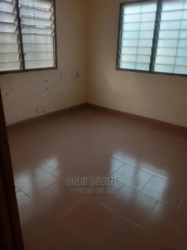 3bdrm Apartment in Datus, Dansoman for Rent · Photo 5