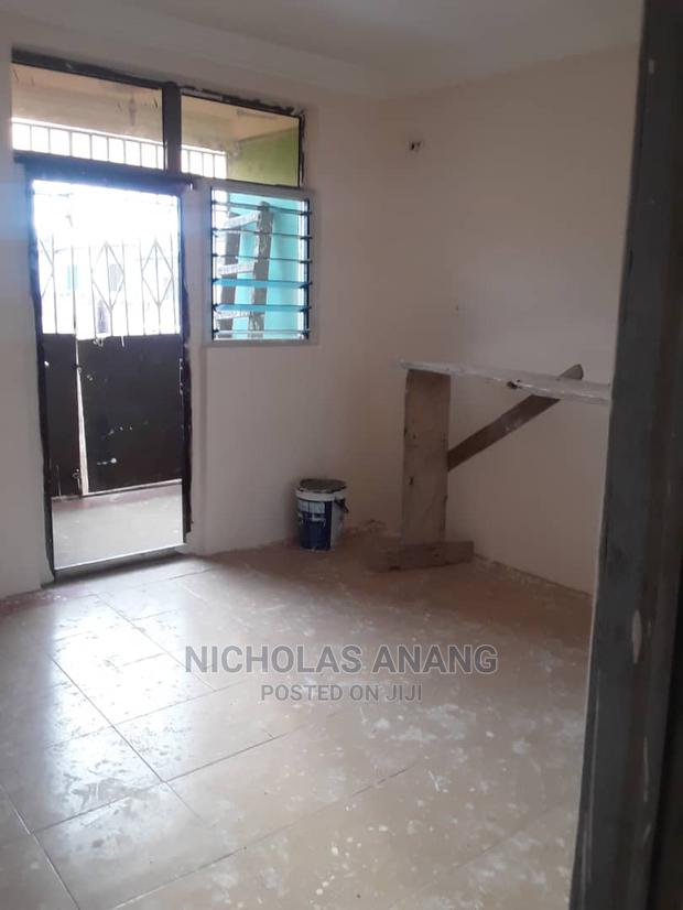 1bdrm House in New Town for rent · Photo 5