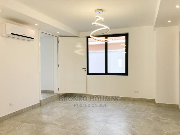5bdrm House in Bronko Housing, Coffee Shop Area for Rent · Photo 4