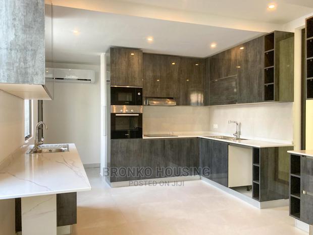 5bdrm House in Bronko Housing, Coffee Shop Area for Rent · Photo 2