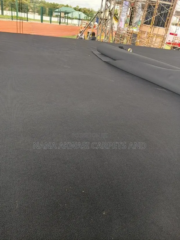 Black Ash Floor/ Stage Carpet · Photo 1