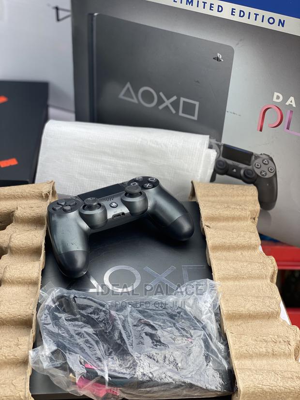 Playstation Consoles 4 Slim With Box · Photo 2