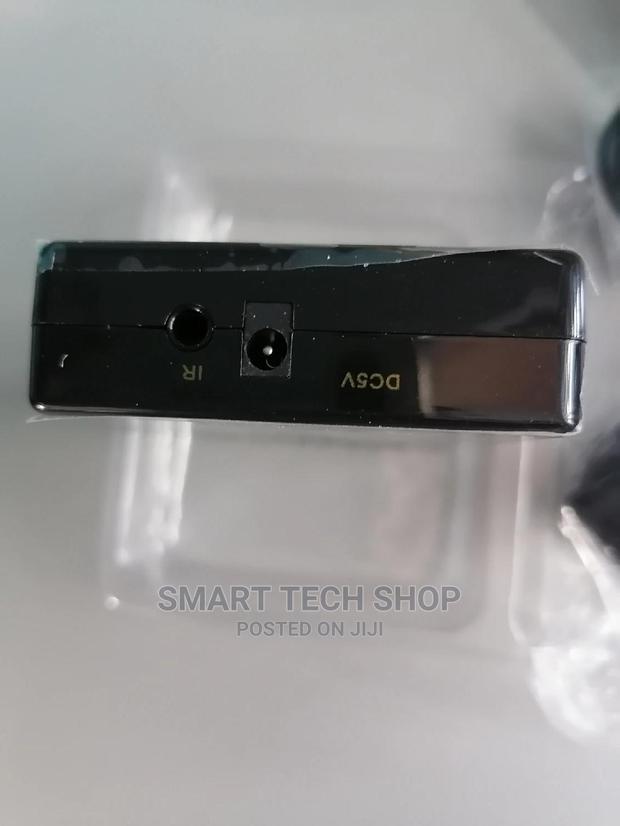 Hdmi Switch 5 to 1 Ultra HD With Remote Control · Photo 2