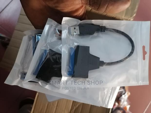 UBS 3.0 to SATA Adapter · Photo 2