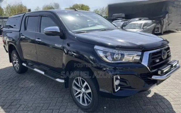 Toyota Hilux Revo Single Cab Deisel 2.8 AWD 2019 Black · Photo 1