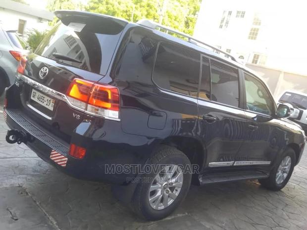 Car for Rent . Toyota Landcruisers for Rent in Ghana · Photo 1