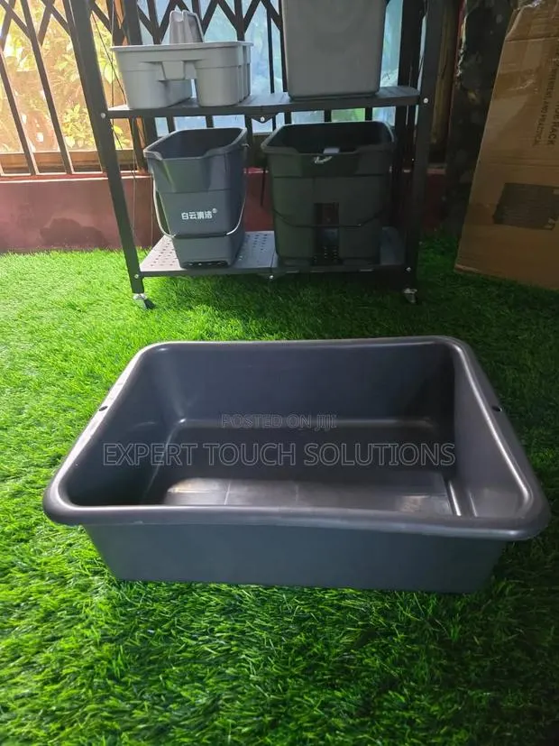 Utility Tray · Photo 1