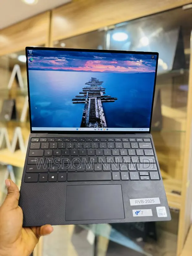 Laptop Dell XPS 13 16GB Intel Core i7 SSD 512GB · Photo 1