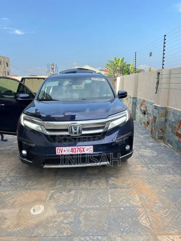 Honda Pilot Touring 7 Passenger AWD 2020 Blue · Photo 1