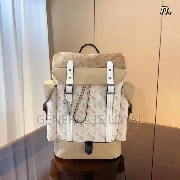 Coach Backpack White and Brown · Photo 1