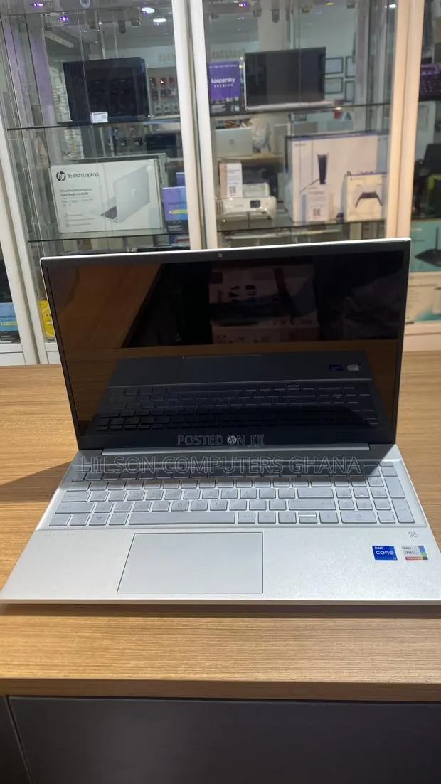 New Laptop HP Pavilion 15 16GB Intel Core i7 SSD 1T · Photo 1