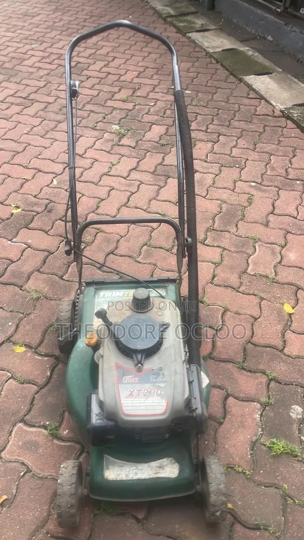 Lawn Mower · Photo 2