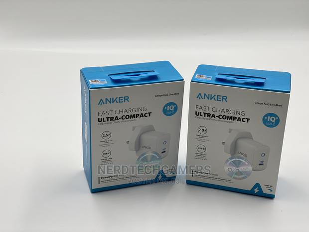 Anker 30W PIQ 3.0 USB-C Powerport III Mini Compact Charger · Photo 1