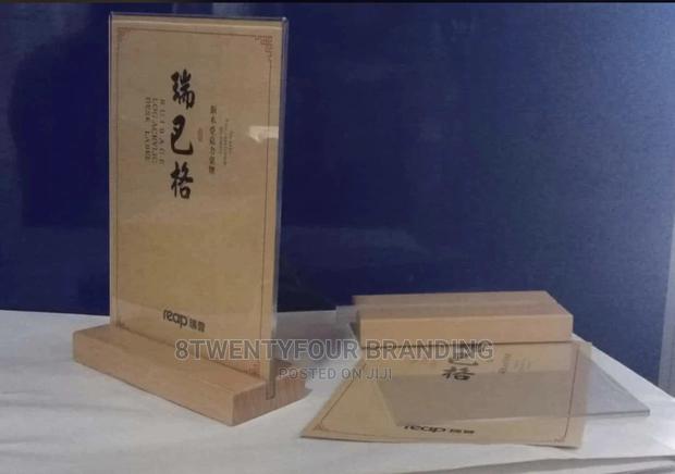 Table Top Display Stand (A5 A6) · Photo 5