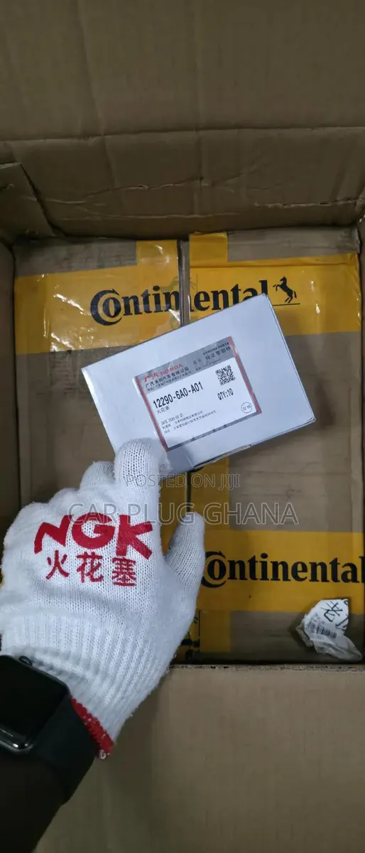 Original Honda NGK DILKAR8P8SY 12290-6a01-A01 DoubleIridium SparkPlugs · Photo 1