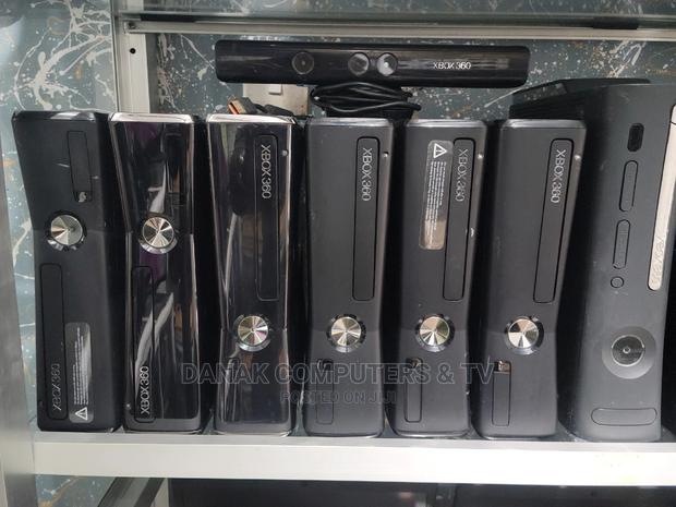 Xbox 360 Consoles · Photo 3