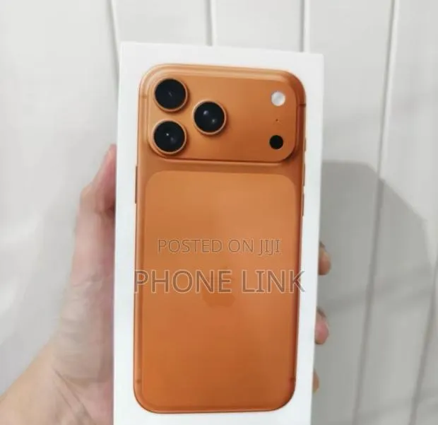 New Apple iPhone 17 Pro Max 512 GB Orange · Photo 1