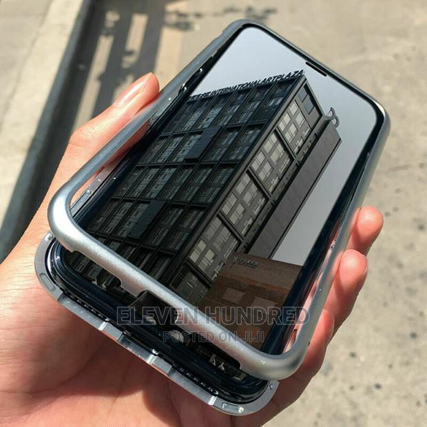 Huawei Y9 Magnetic Case · Photo 1
