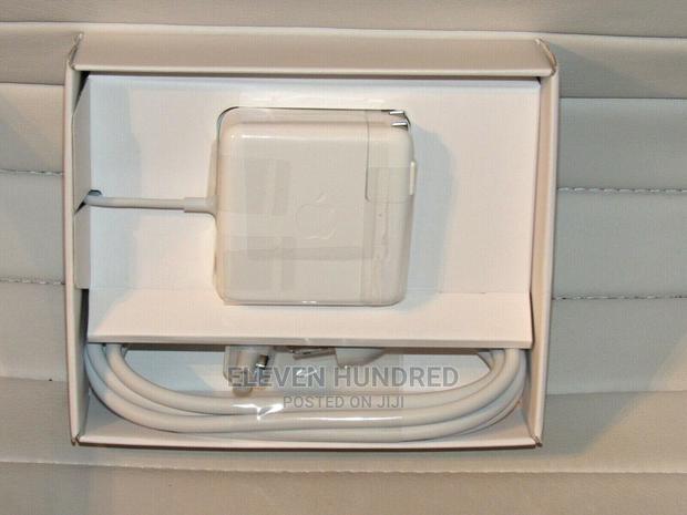 Apple Macbook Chargers · Photo 6