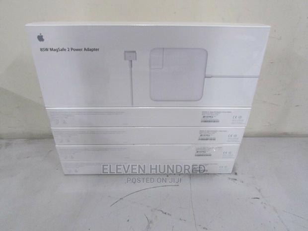 Apple Macbook Chargers · Photo 2