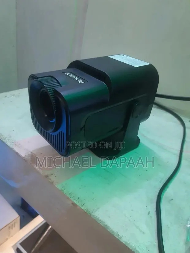 Android Mini Projector · Photo 1