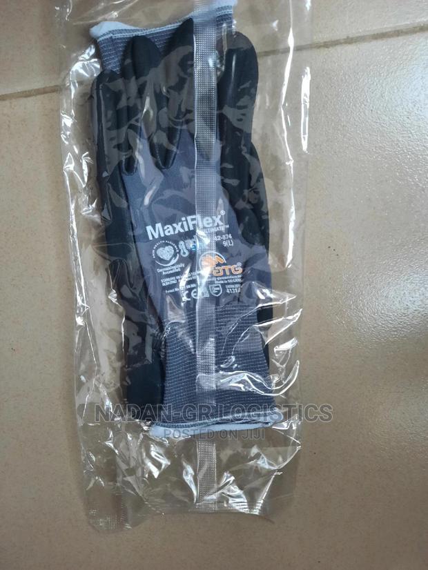 Maxiflex Hand Gloves · Photo 1