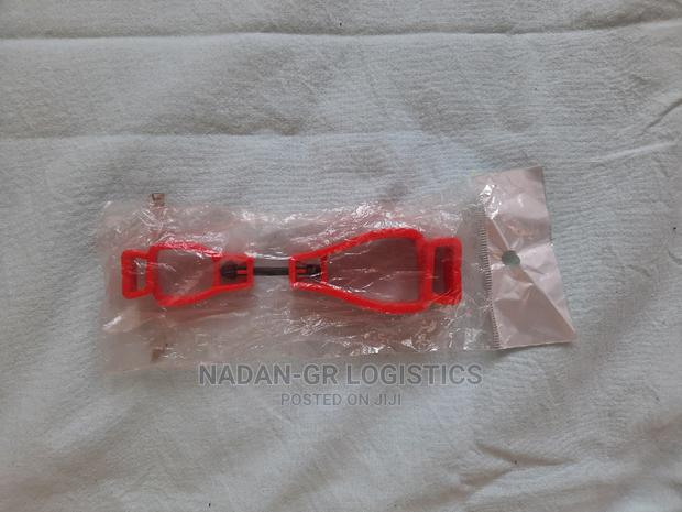 Glove Clips/Holders · Photo 3