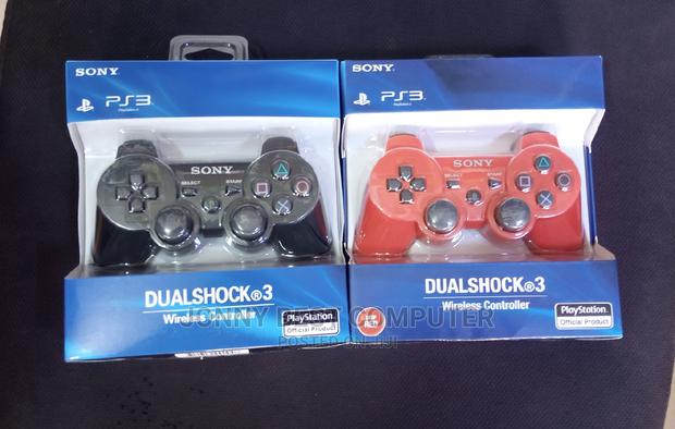 Playstation 3 Controllers · Photo 1