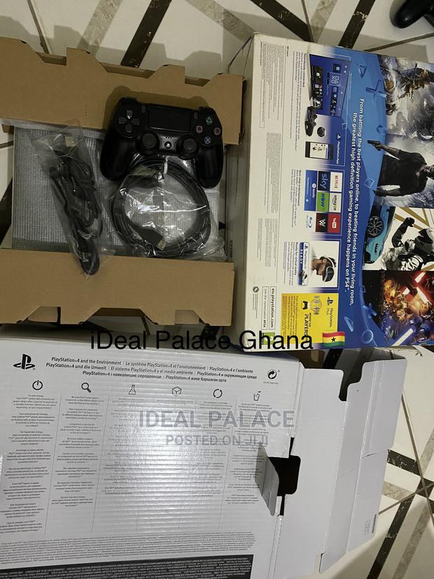 New Playstation 4 Slim · Photo 4