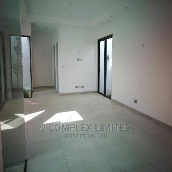 3bdrm Apartment in Adjiringanor, American House for sale · Photo 2