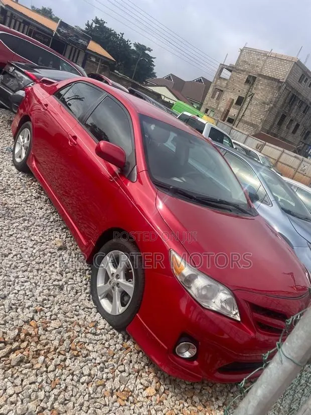 Toyota Corolla S Special Edition 4dr Sedan (1.8L 4cyl 4A) 2013 Red · Photo 1