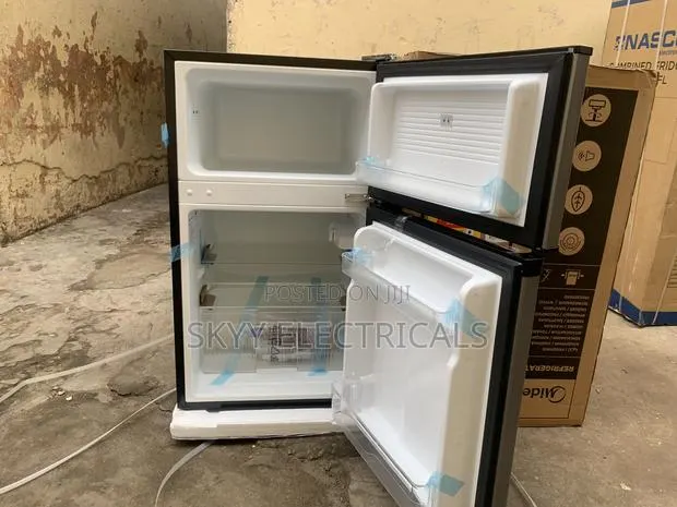 Durable Build Quality Midea 87litres DoubleDoor Fridge · Photo 1