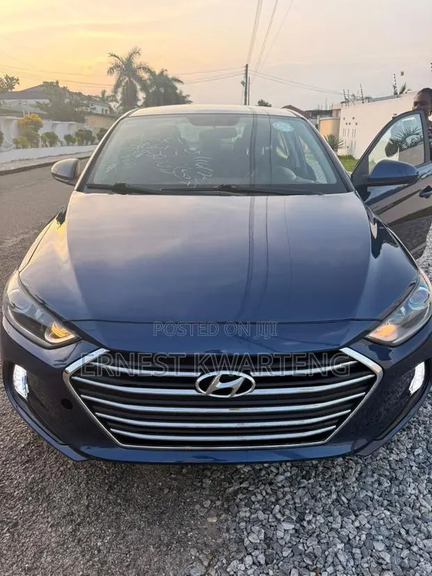 Hyundai Elantra 2018 Blue · Photo 1