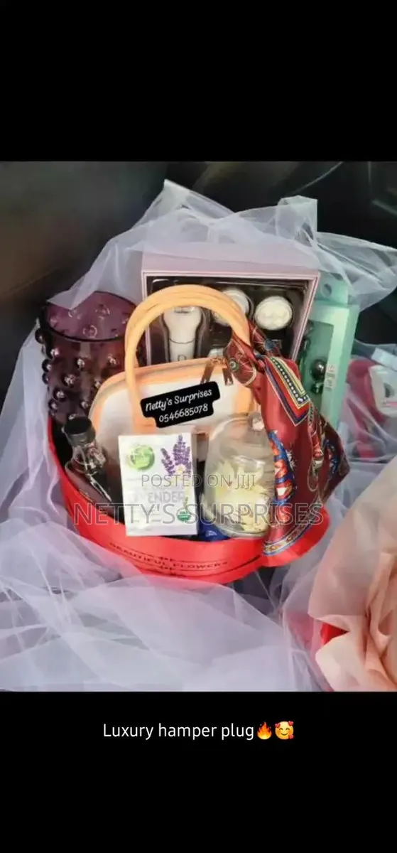 Christmas Hampers · Photo 1