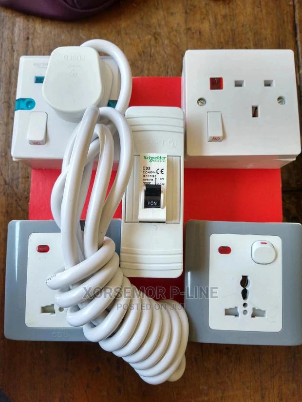 Heavy Appliances Extension Board · Photo 2