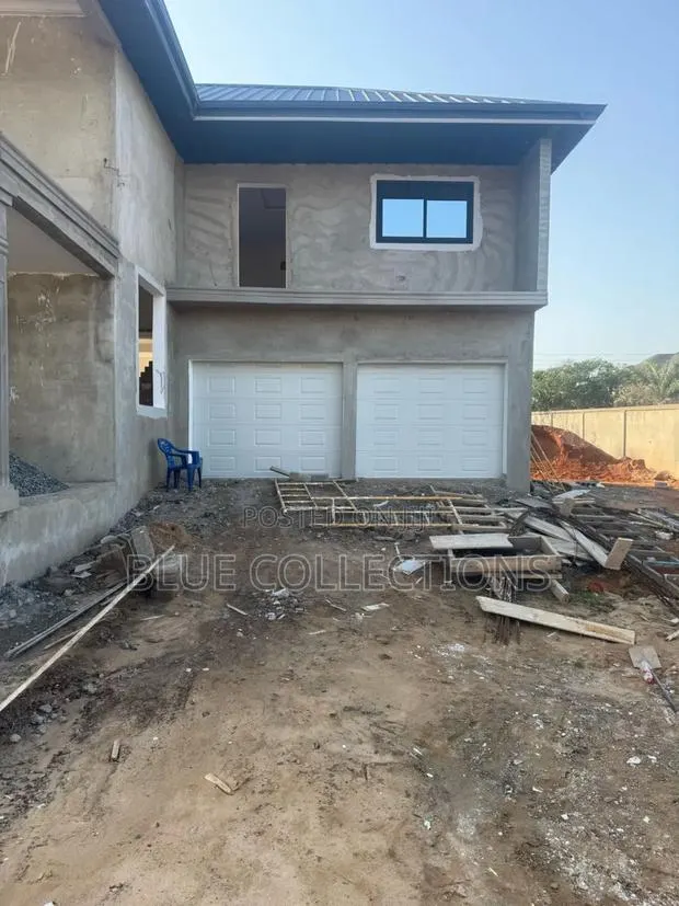 Smart Garage Doors With Motor · Photo 1