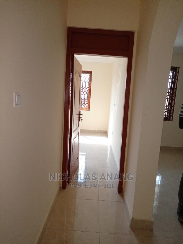 Mini Flat in New Town for Rent · Photo 3