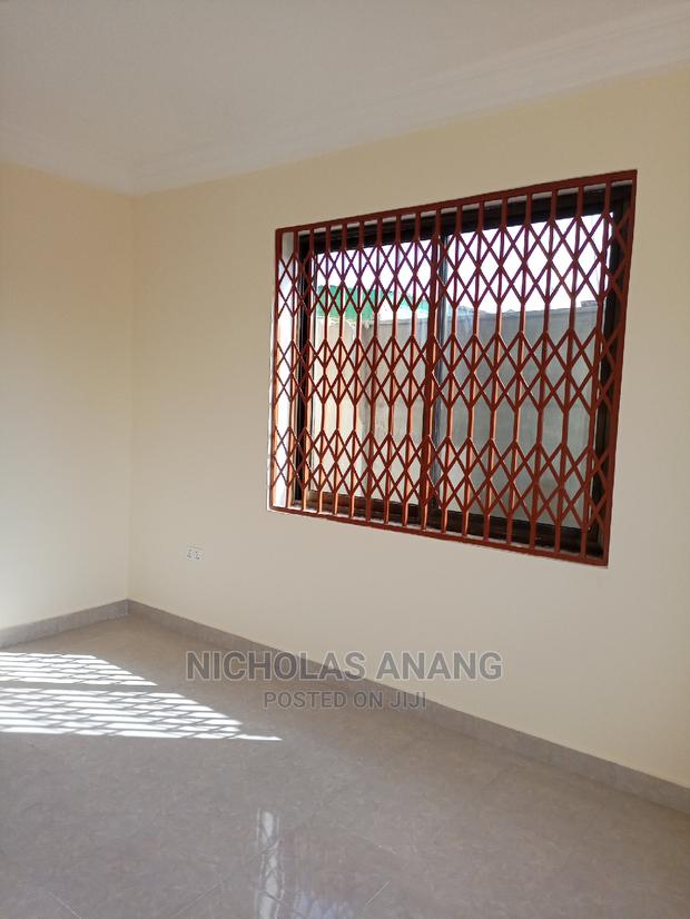 Mini Flat in New Town for Rent · Photo 7