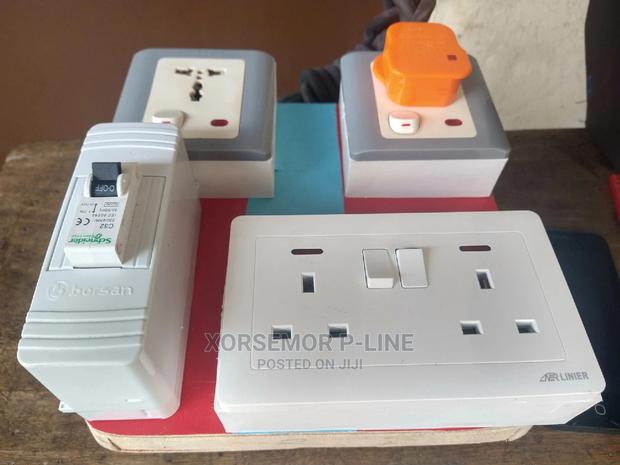 Electric Power Control Extension Board · Photo 1