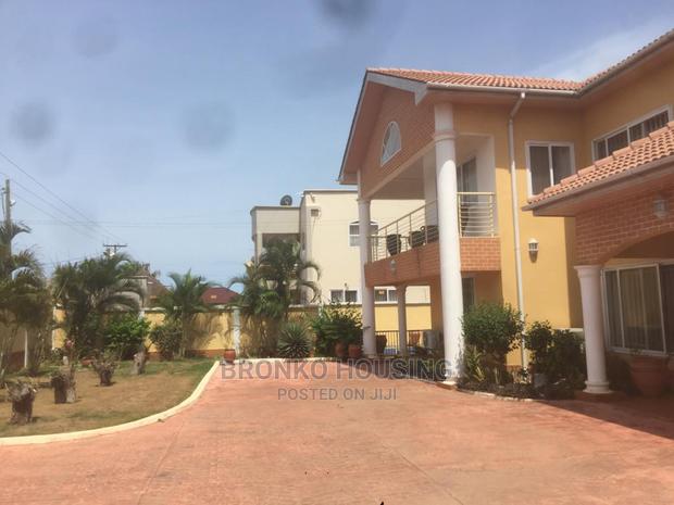 Furnished 5bdrm House in Bronko Housing, Airport Residential Area · Photo 1