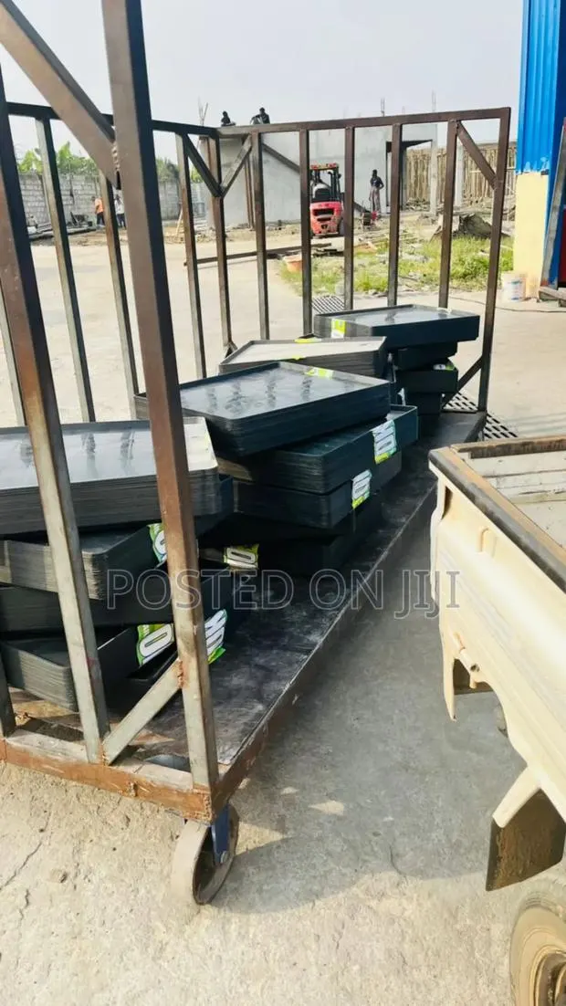 Waste Collector Tray · Photo 1