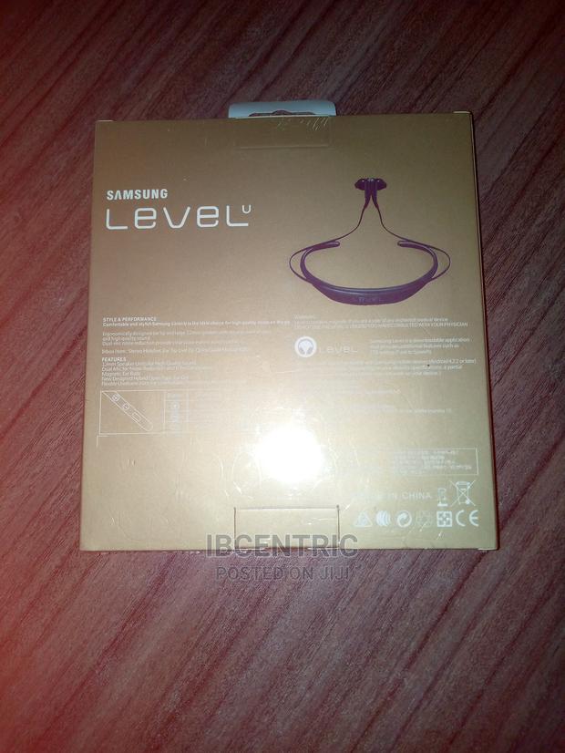 Samsung Level Stereo Headset · Photo 4
