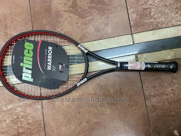 Pro Long Tennis Racquet at Cool Price · Photo 1