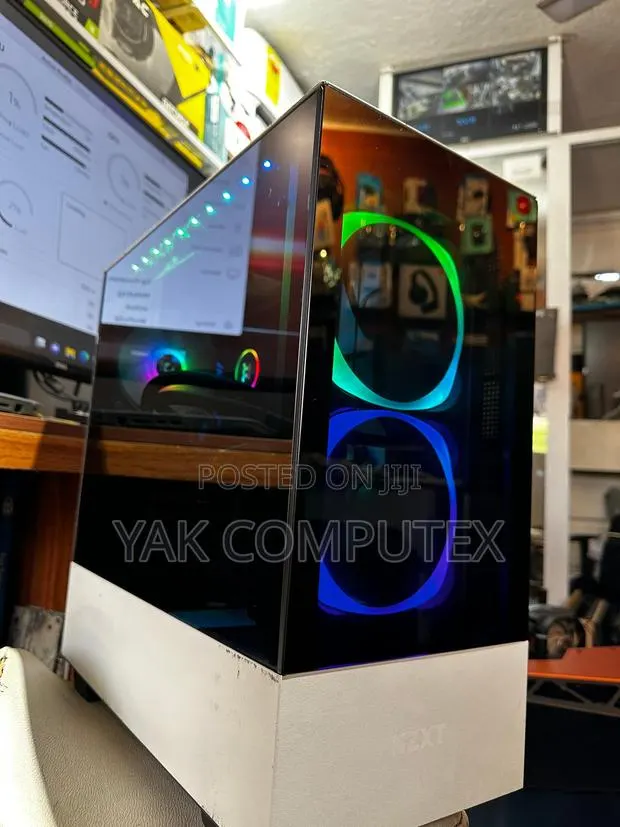 New MSI Gaming 24GE 2QE 4K 32GB Intel Core i9 HDD+SSD 1.5T · Photo 1