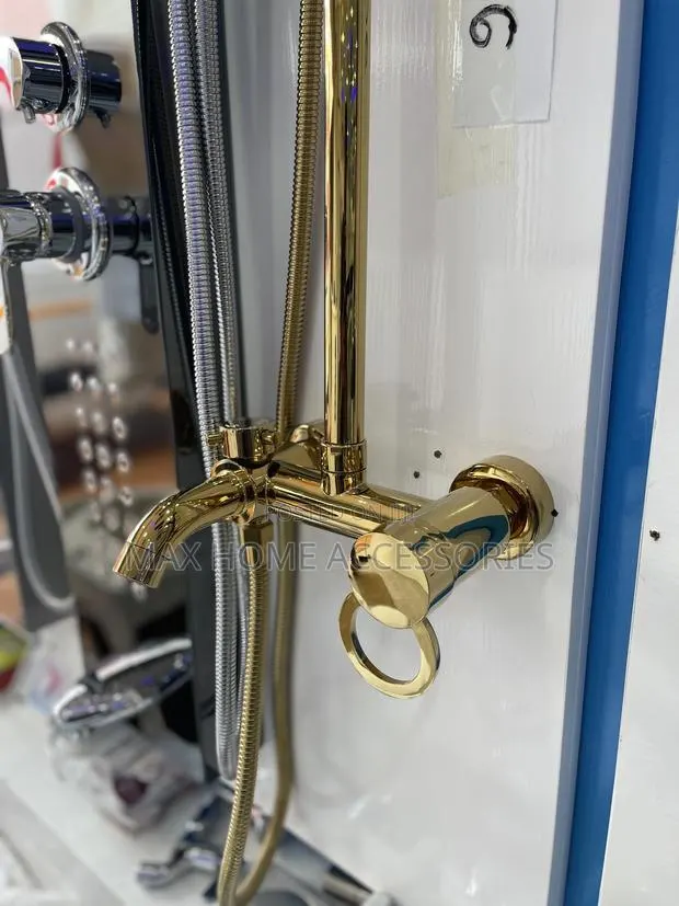 Gold Shower · Photo 1