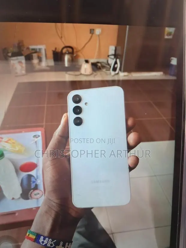 Samsung Galaxy A25 128 GB · Photo 1