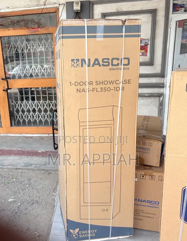 Finest Nasco Nas-Fl350-1dr Single Door Beverage Cooler · Photo 1